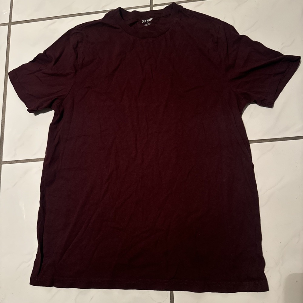 Old Navy Mens Shirt M Red Essentials Short Sleeve Blank Casual 20.5x27.5
